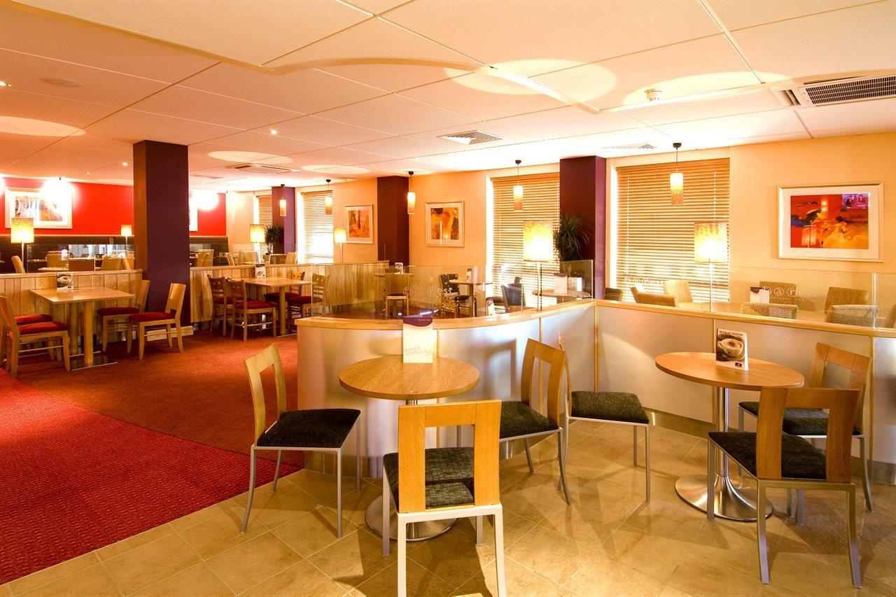 Premier Inn Sheffield City Centre Exterior foto