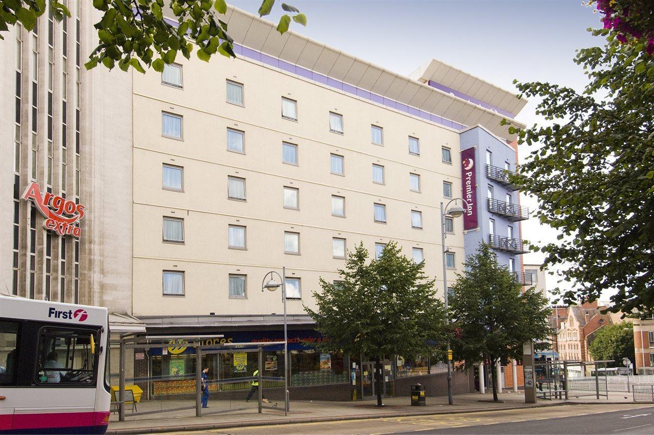 Premier Inn Sheffield City Centre Exterior foto