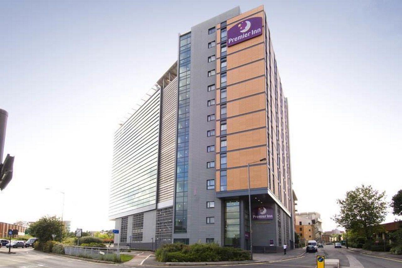 Premier Inn Sheffield City Centre Exterior foto